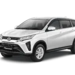 Daihatsu Terios putih tampak serong depan dan samping untuk layanan sewa mobil Bandung dengan driver profesional