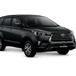 Toyota Innova Reborn hitam untuk layanan sewa mobil Bandung dengan driver profesional dari Twins Rent Car